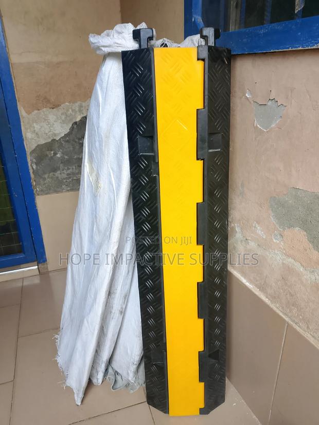 Cable Bumper - (1) Meter Length. · Photo 3