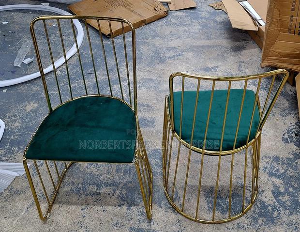 Chair(202) · Photo 1
