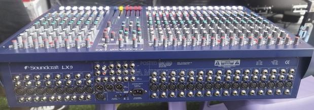 Sound Craft 24 Channel Mixer · Photo 4