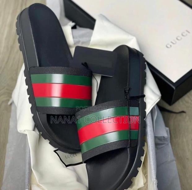 Unisex Gucci Slides · Photo 2