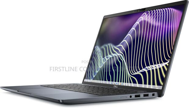 New Laptop Dell Latitude 7450 32GB Intel Core Ultra 7 SSD 1T · Photo 3