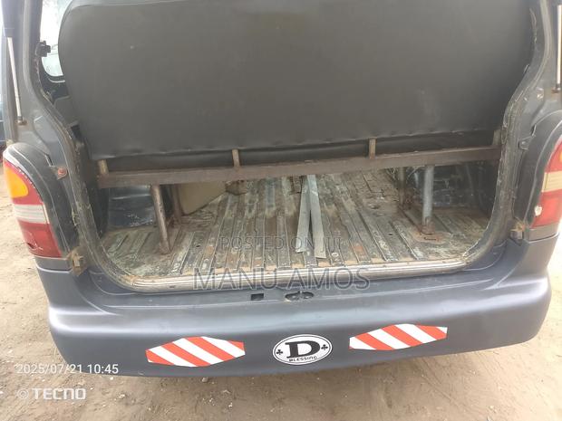 Kia Pregio 2003 Grey · Photo 6