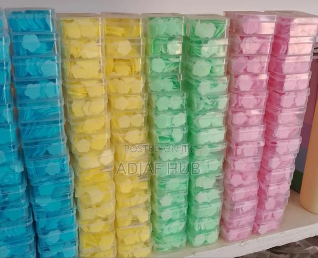 Petals Paper Soap · Photo 2