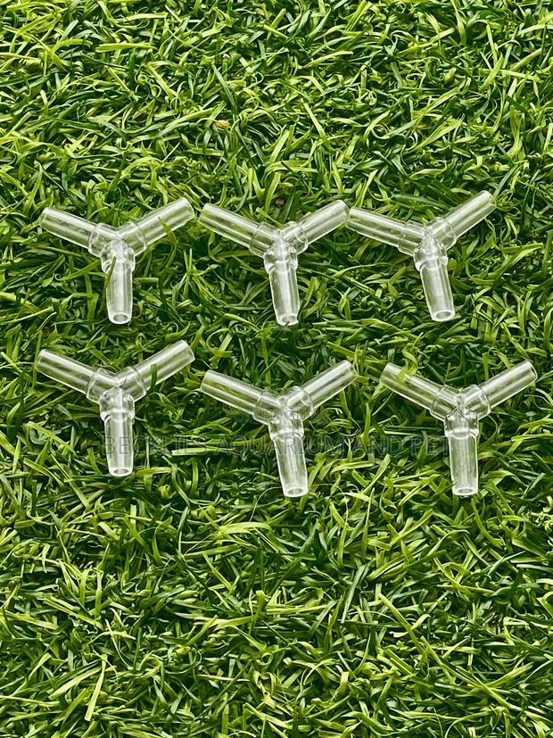 Y - Joint Connector · Photo 2