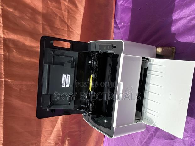 Hp 107a Laser Printer · Photo 3