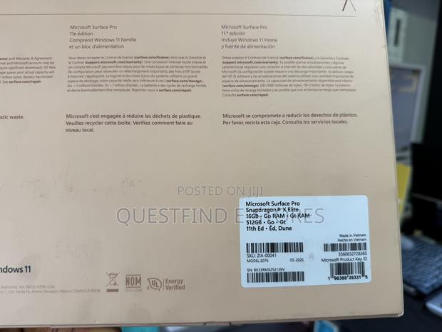 New Microsoft Surface Pro 11th Edition, a Copilot+ PC 16GB SSD 512GB · Photo 3