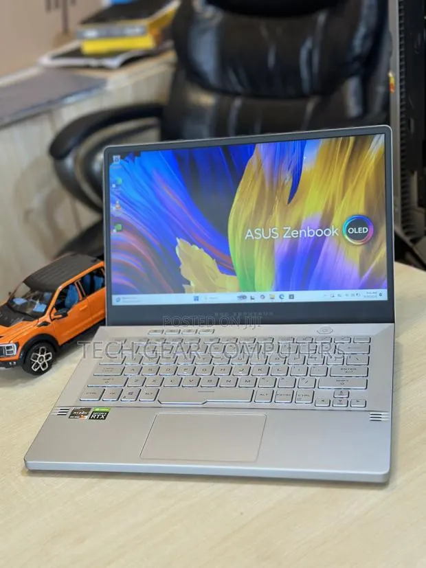 Laptop Asus ROG Zephyrus G14 16GB AMD Ryzen 9 SSD 1T · Photo 1