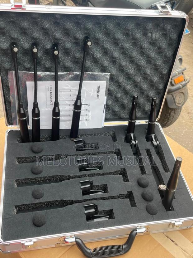 Shure Dmk57-52 Drum Microphone Kit · Photo 1