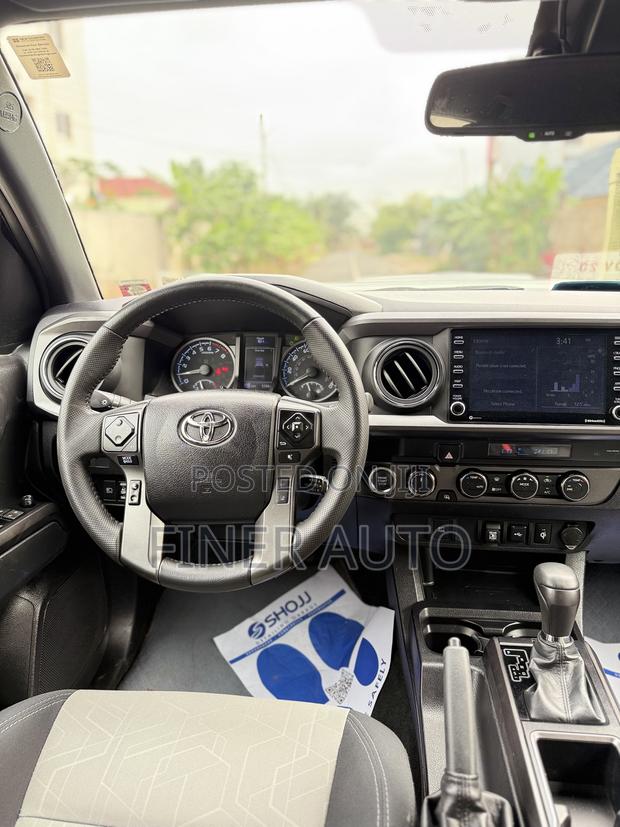 Toyota Tacoma TRD Sport Double Cab 6' Bed V6 AT 2023 Gray