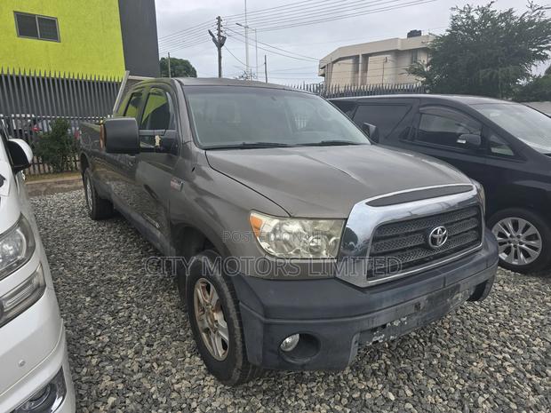 Toyota Tundra CrewMax Limited 5.7L 2009 Gray · Photo 7