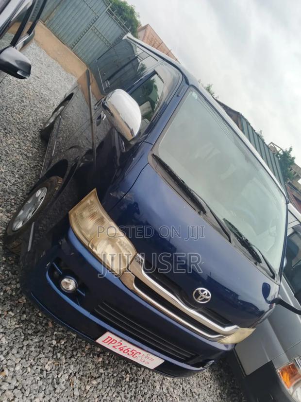 Toyota HiAce 2009 Blue · Photo 3