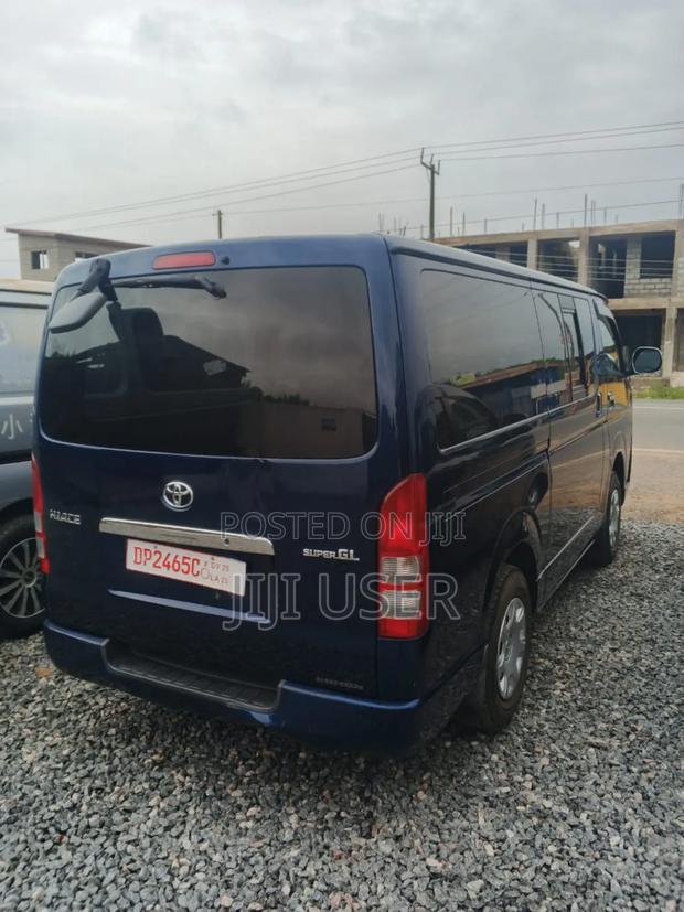 Toyota HiAce 2009 Blue · Photo 6
