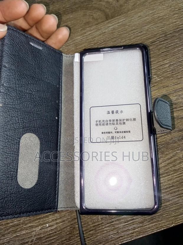 Samsung Z Fold 3,4,5 And 6 Leather Case With Protector · Photo 2