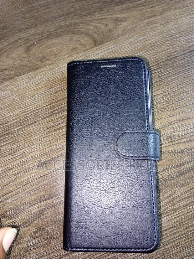 Samsung Z Fold 3,4,5 And 6 Leather Case With Protector · Photo 3