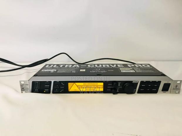 Behringer Ultra Curve Pro Deq 2496 · Photo 1