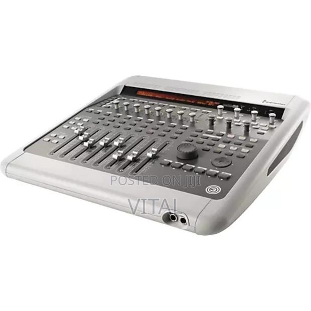 Digi003 Multitrack Recording Console · Photo 1