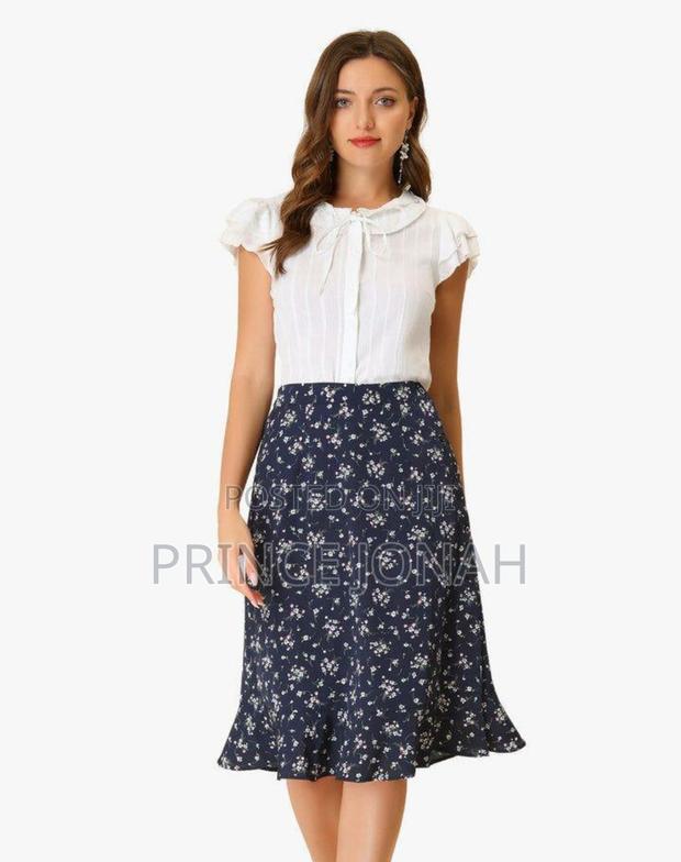 Floral Ruffle Elastic High Waist Button Flowy Split · Photo 3