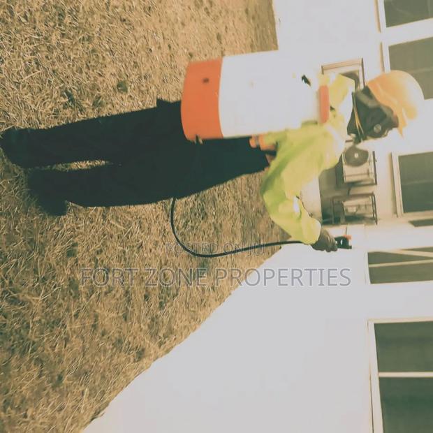 Institute and Banks Fumigation Services. · Photo 3
