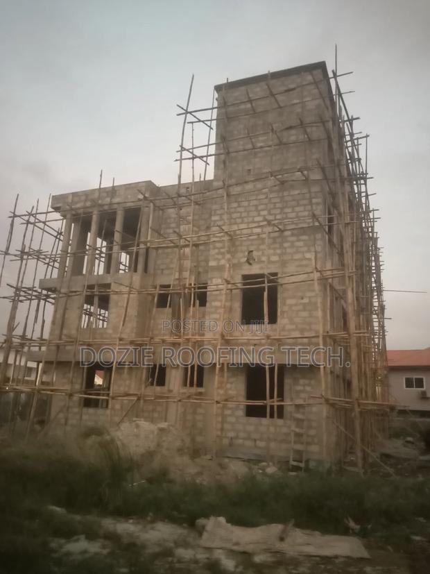Bamboo Scaffolding · Photo 1