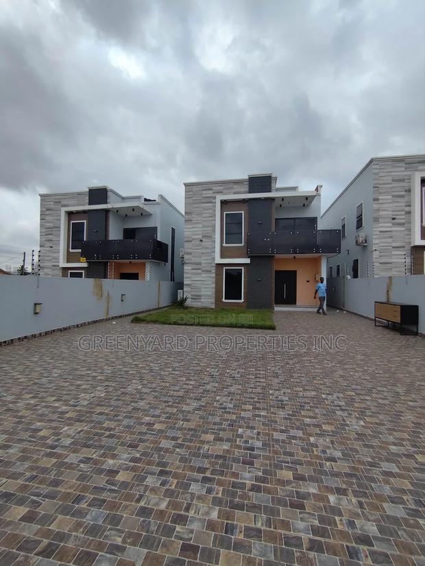 5bdrm House in Ogbojo, East Legon for sale · Photo 2