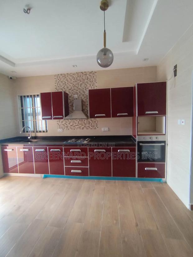 5bdrm House in Ogbojo, East Legon for sale · Photo 3