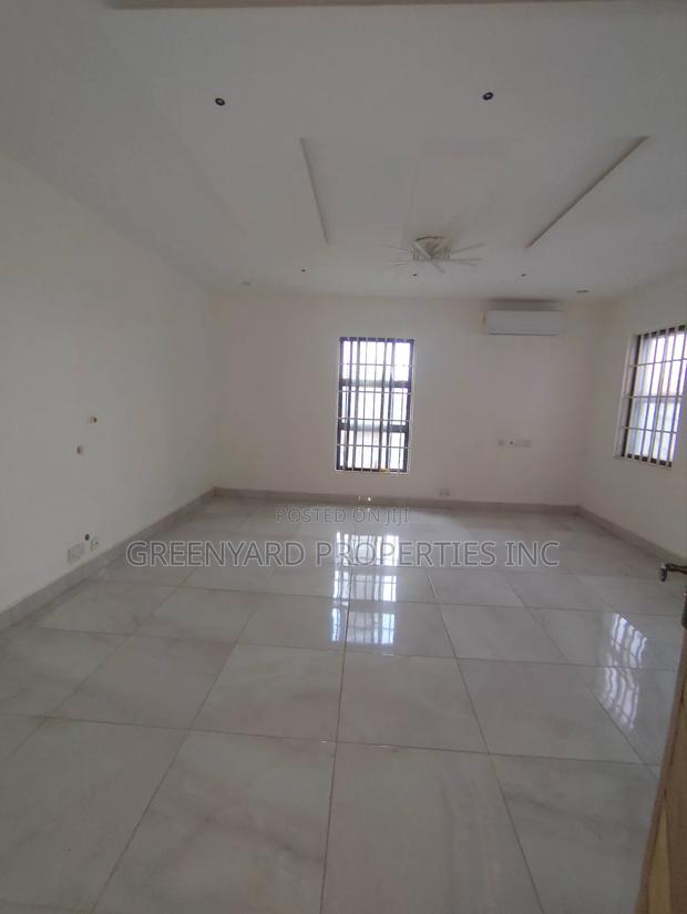 5bdrm House in Ogbojo, East Legon for sale · Photo 6