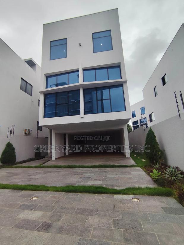 5bdrm House in East Legon for rent · Photo 1