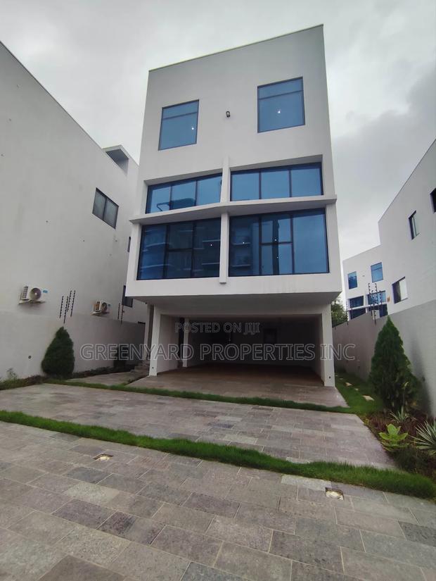 5bdrm House in East Legon for rent · Photo 2