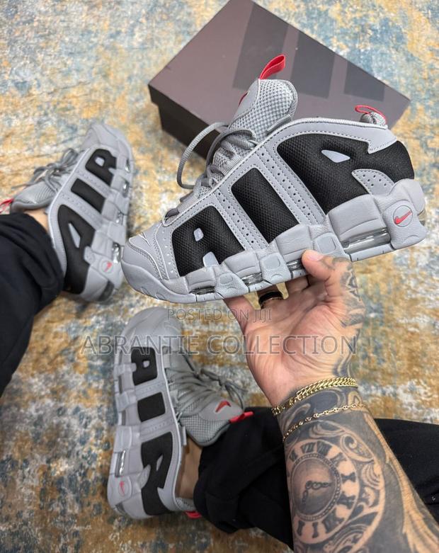Nike More Uptempo Grey Low Sneaker · Photo 1
