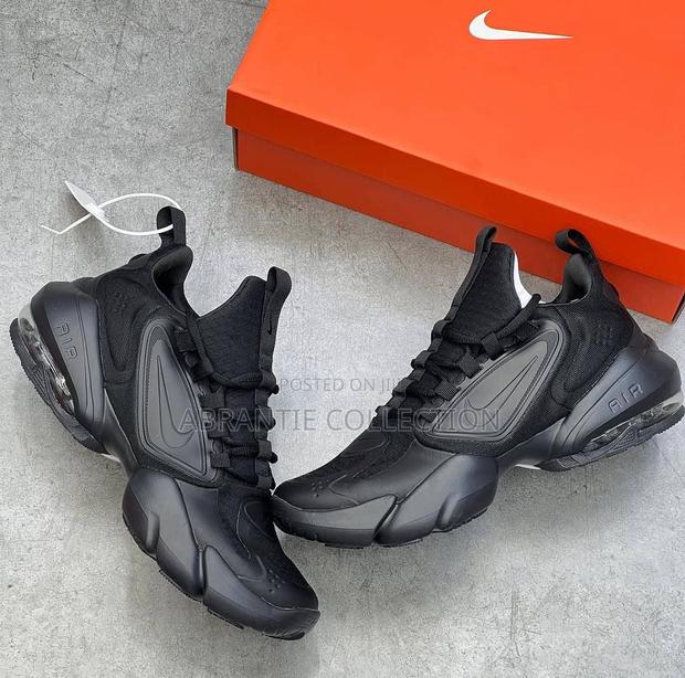 Nike Airmax Savage Alpha Sneaker All Black · Photo 2