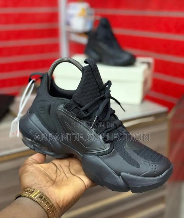 Nike Airmax Savage Alpha Sneaker All Black · Photo 1