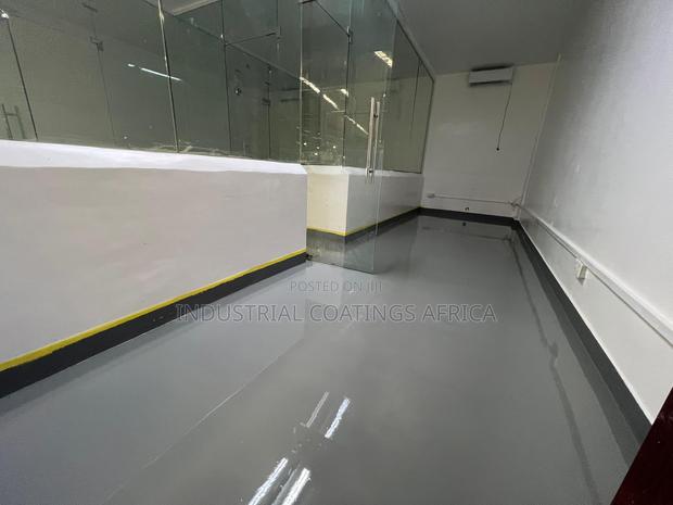 Polyflex 55 Industrial Floor Coating · Photo 4