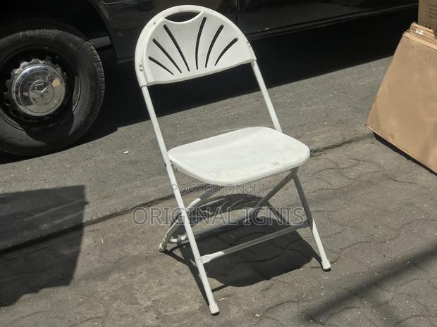 Foldable Chair( Fan Back ) · Photo 1