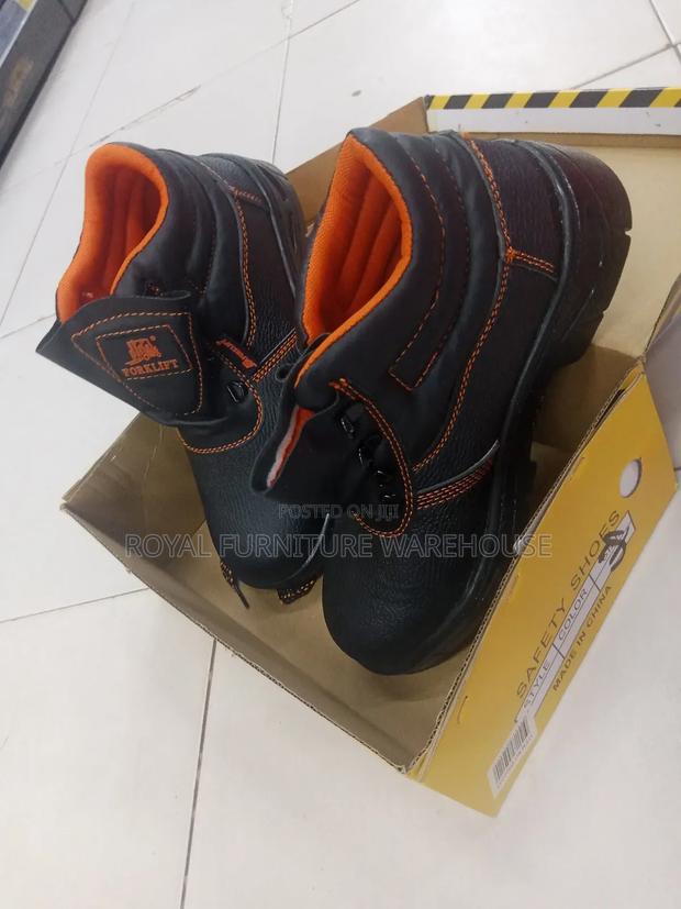 High Quality Safety Shoes · Photo 2