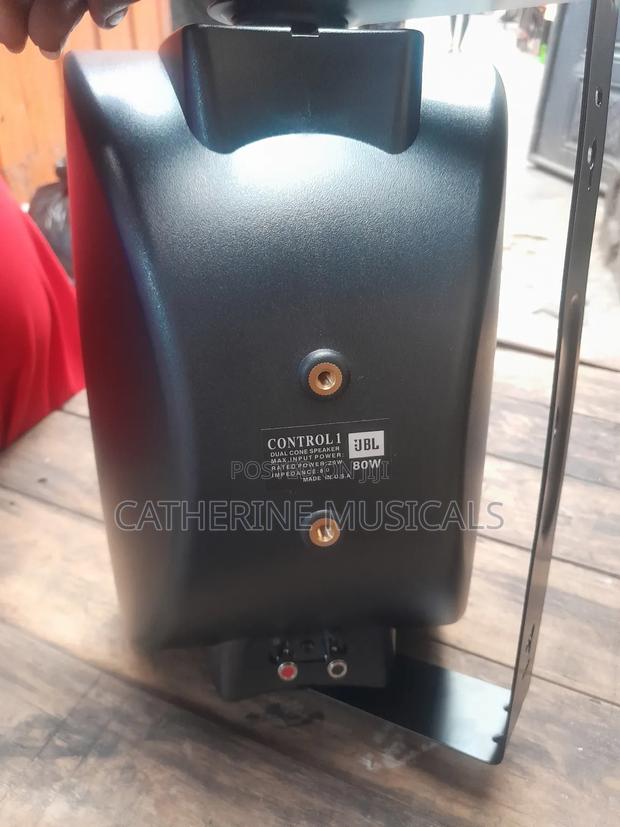 JBL Wall Mount 6.5 Inches Black · Photo 3