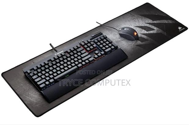 Corsair Mm300 Pro Premium Gaming Mouse Pad · Photo 1