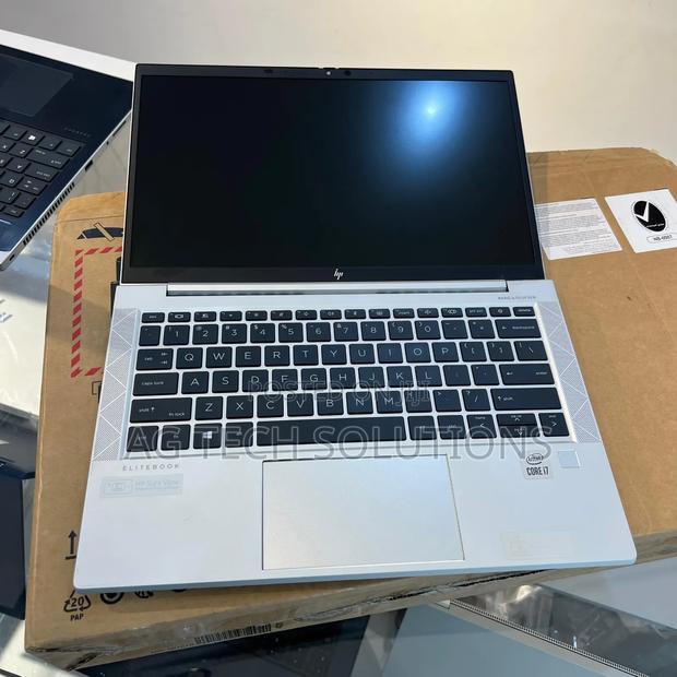 New Laptop HP EliteBook 830 G7 16GB Intel Core I7 SSD 512GB · Photo 2