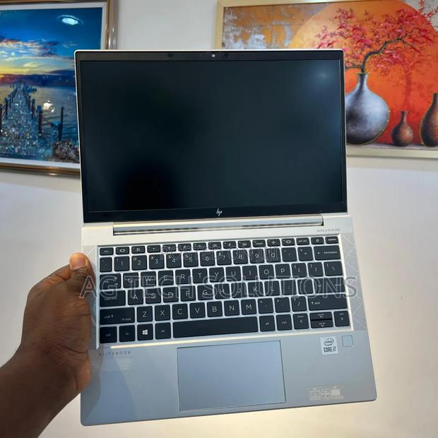 New Laptop HP EliteBook 830 G7 16GB Intel Core I7 SSD 512GB · Photo 3