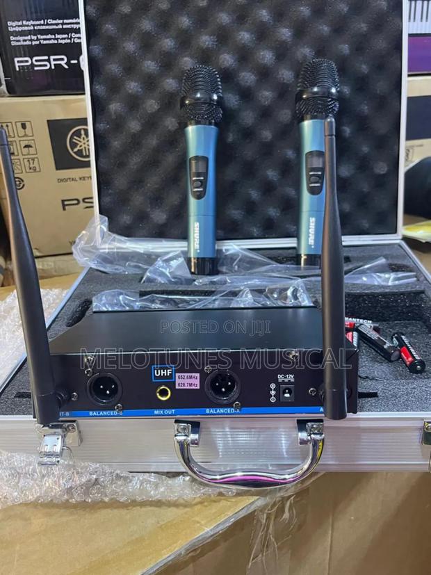 Shure Ut-282 Professional Wireless Microphone System. · Photo 2