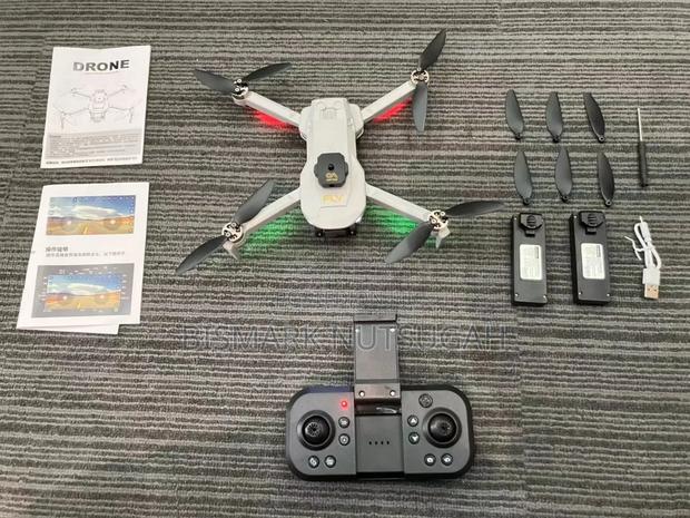 S25 Flying Drone For Sale · Photo 2