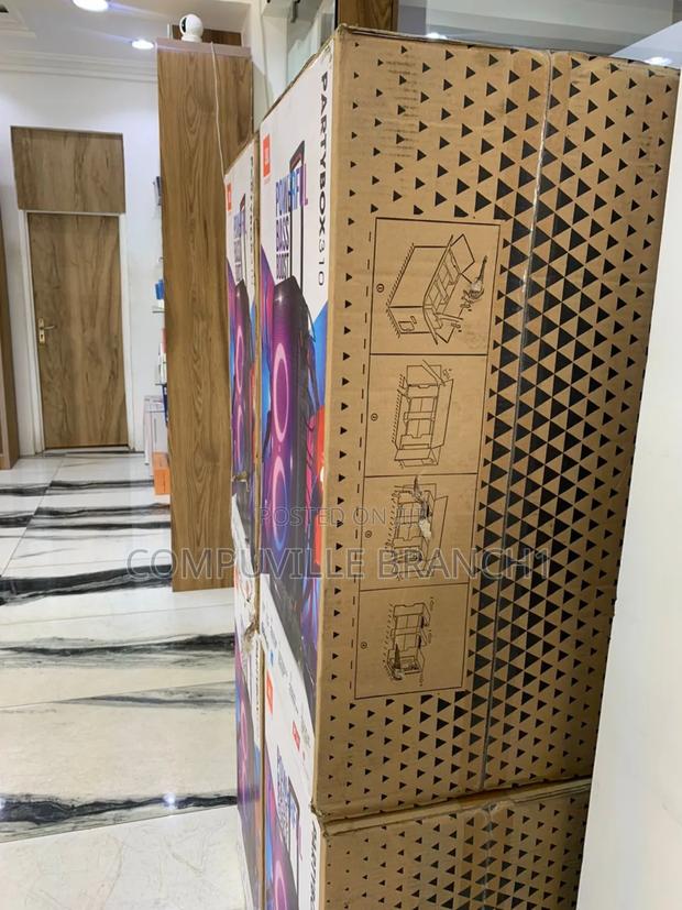 JBL Party Box 310 · Photo 2