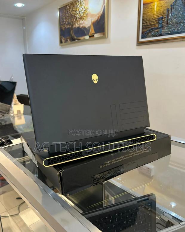 New Laptop Dell 16GB Intel Core i7 SSD 512GB · Photo 3