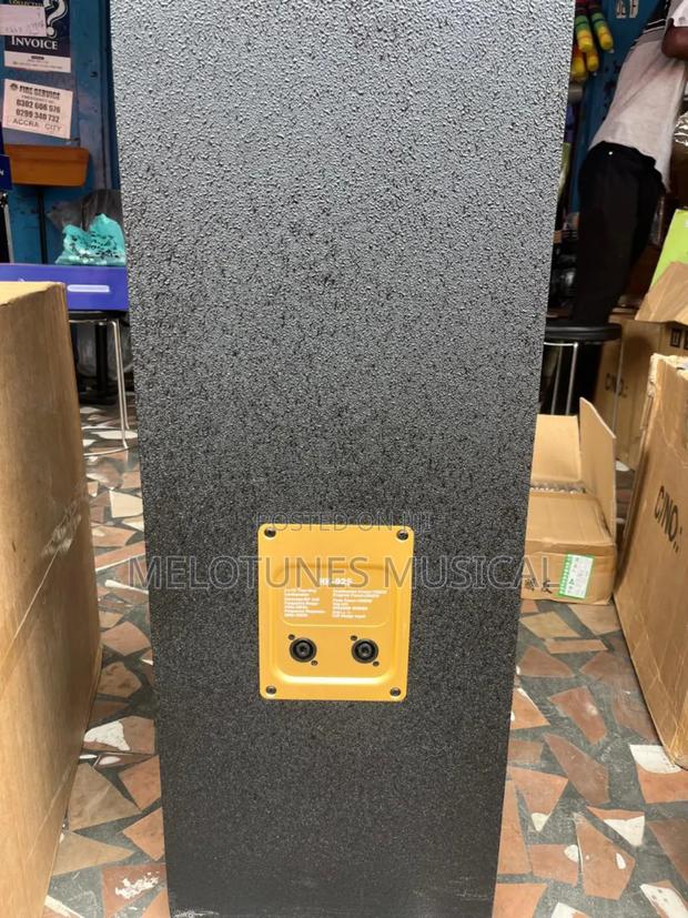 RCF Pair of Half Range Speakers · Photo 2