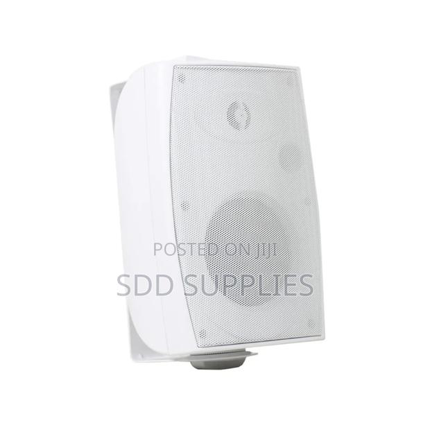 40 Watts Waterproof Outdoor Wall Speaker With Power Taps · Photo 1
