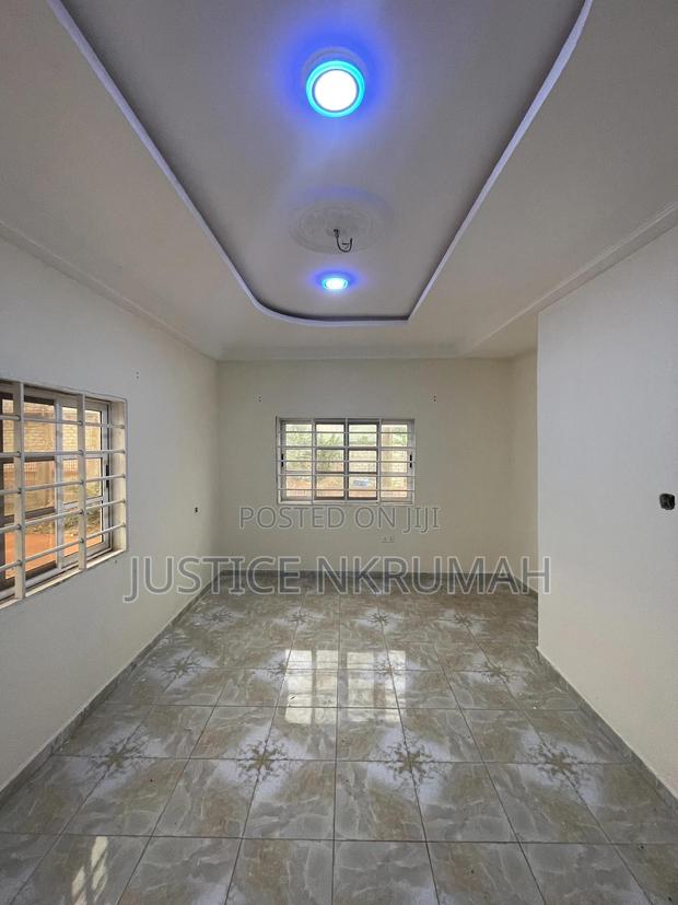 1bdrm Apartment in Mr Justice Estate, Bortiano for rent · Photo 2