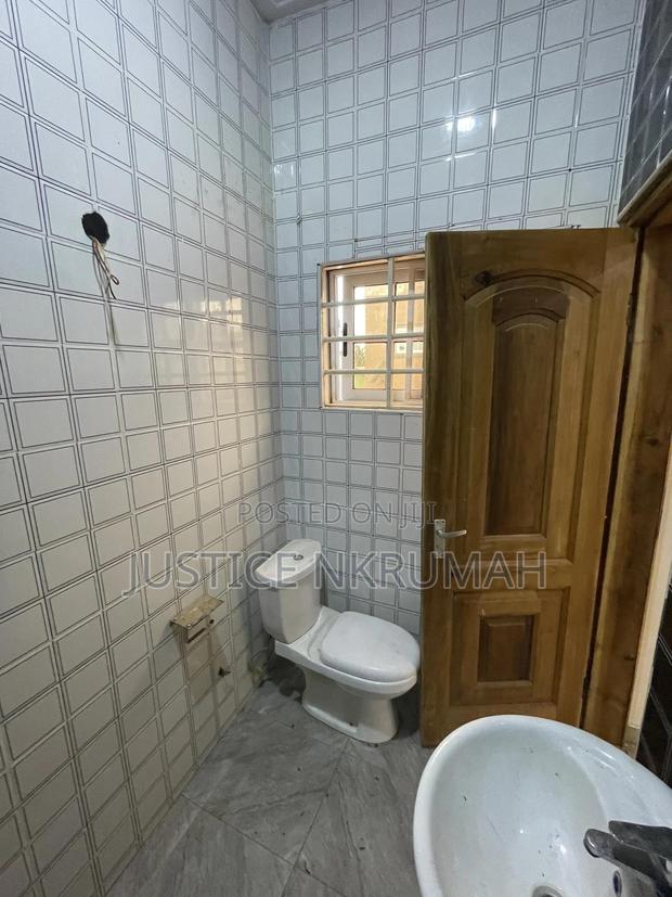 1bdrm Apartment in Mr Justice Estate, Bortiano for rent · Photo 6