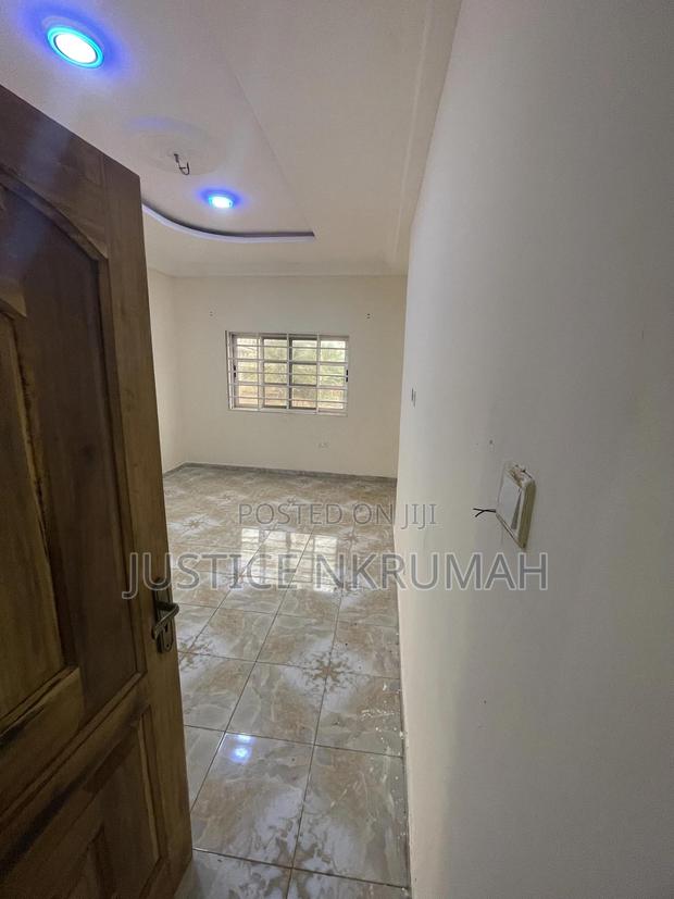 1bdrm Apartment in Mr Justice Estate, Bortiano for rent · Photo 8