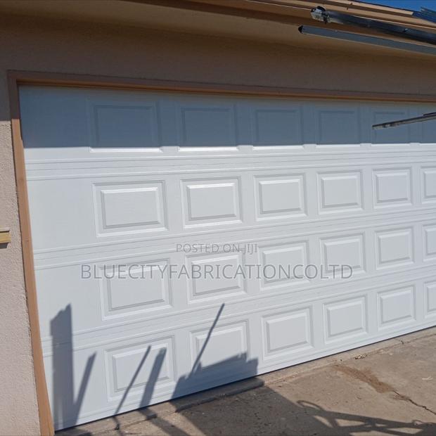 Automated Garage Door · Photo 1