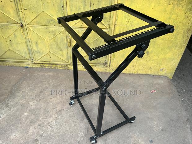 Dj Mixer Rack-210 Audio Stand · Photo 1