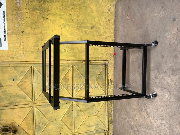 Dj Mixer Rack-210 Audio Stand · Photo 2